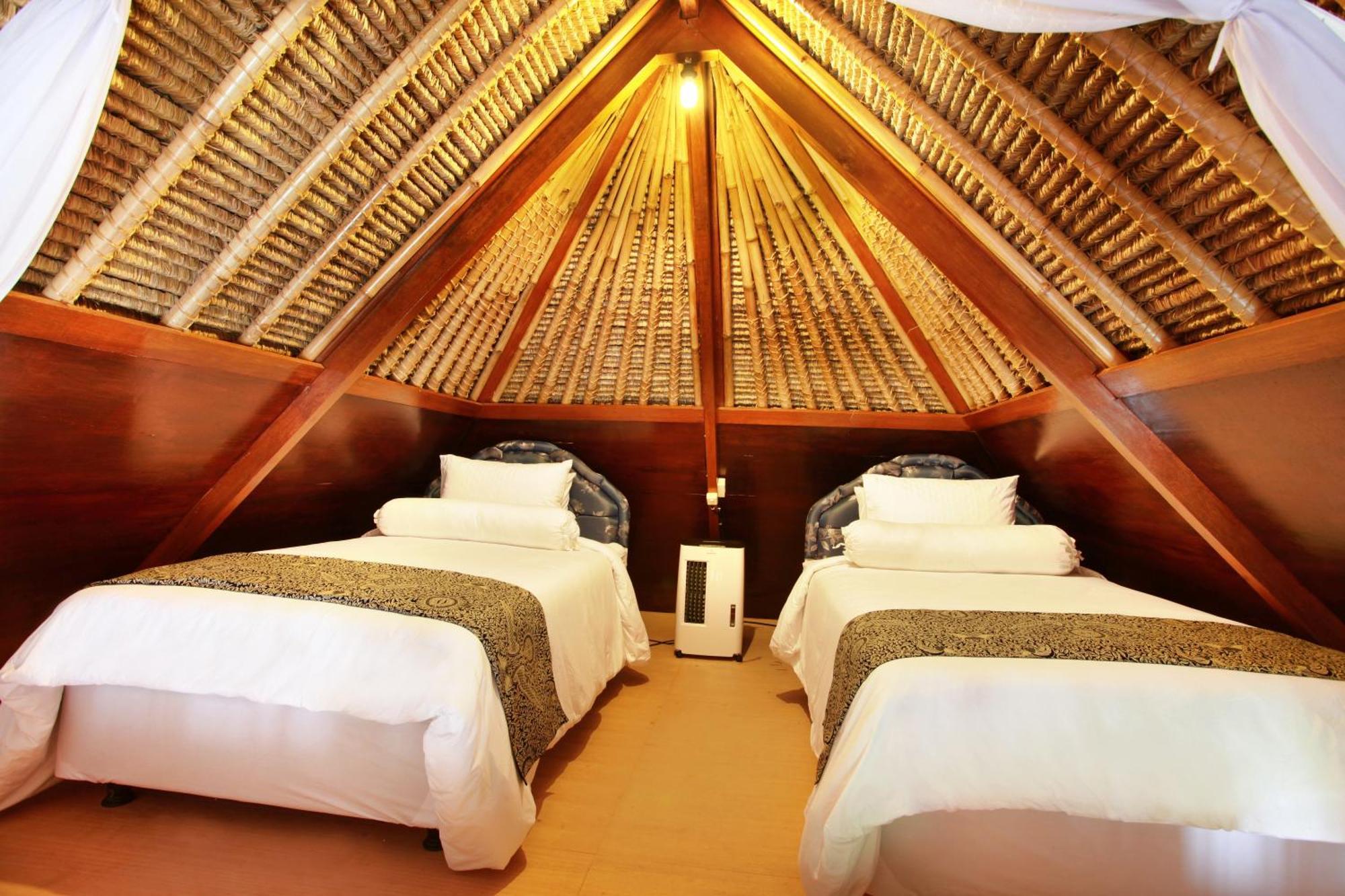 Villa Bukit Nusa Lembongan Værelse billede